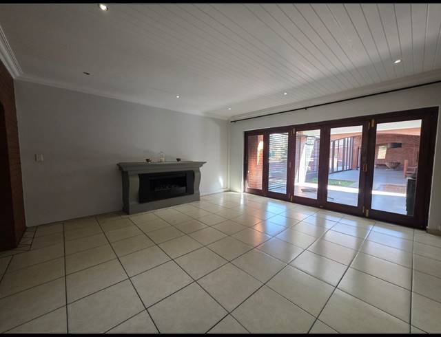 6 BEDROOM HOUSE FOR SALE IN VANDERBIJLPARK SW 5